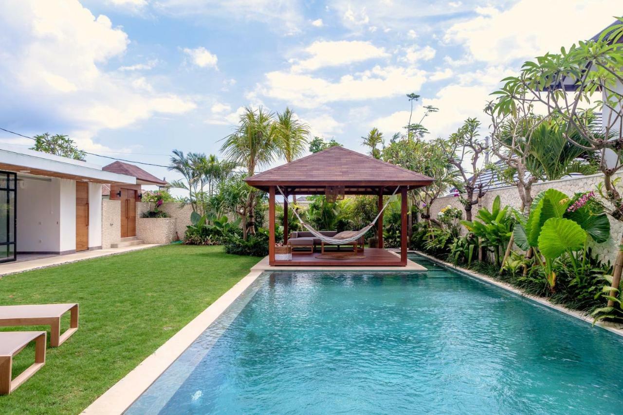Villa Nonnavana - 12-Minute Walk To Batu Bolong Beach Canggu Extérieur photo