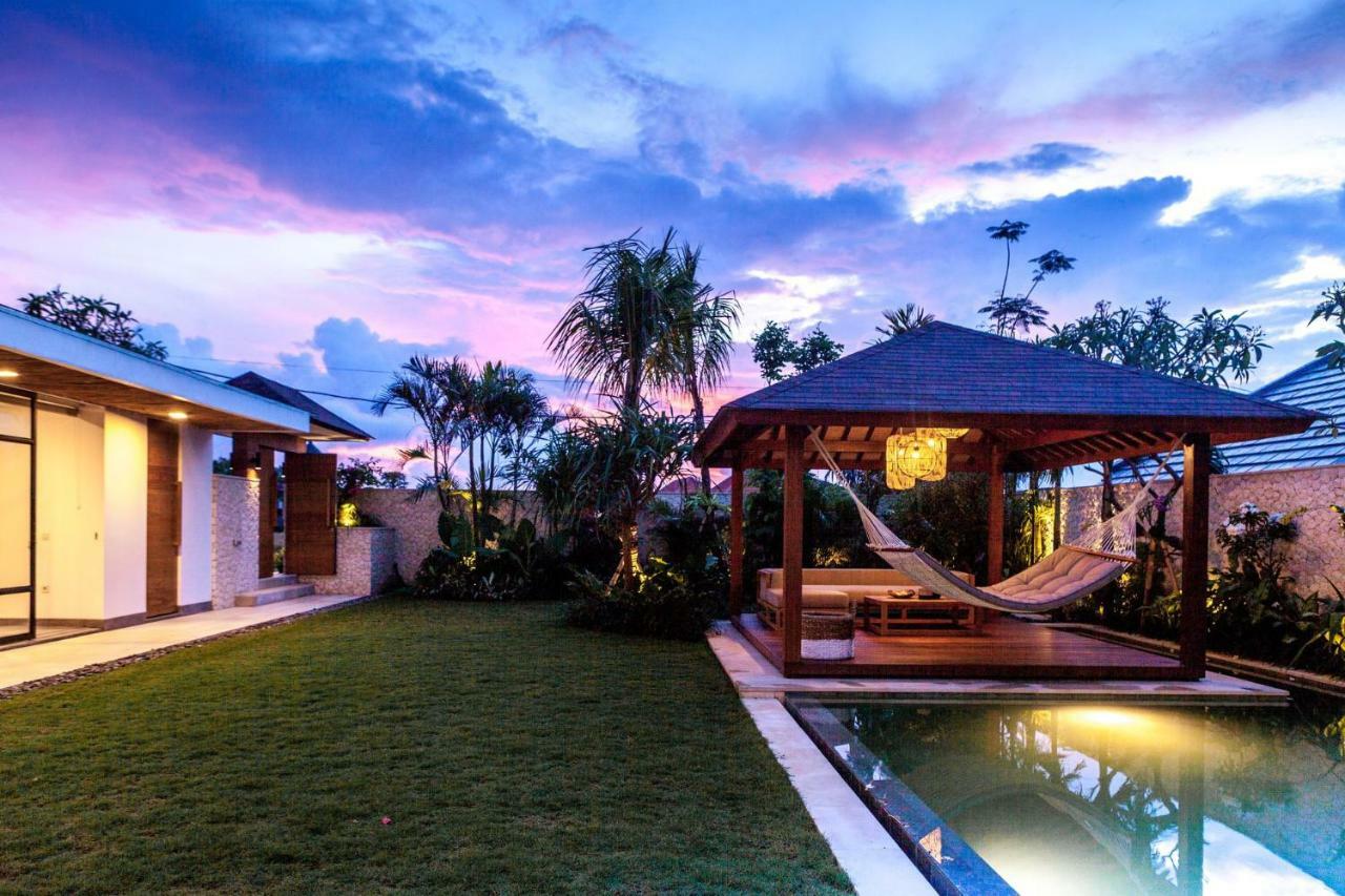 Villa Nonnavana - 12-Minute Walk To Batu Bolong Beach Canggu Extérieur photo